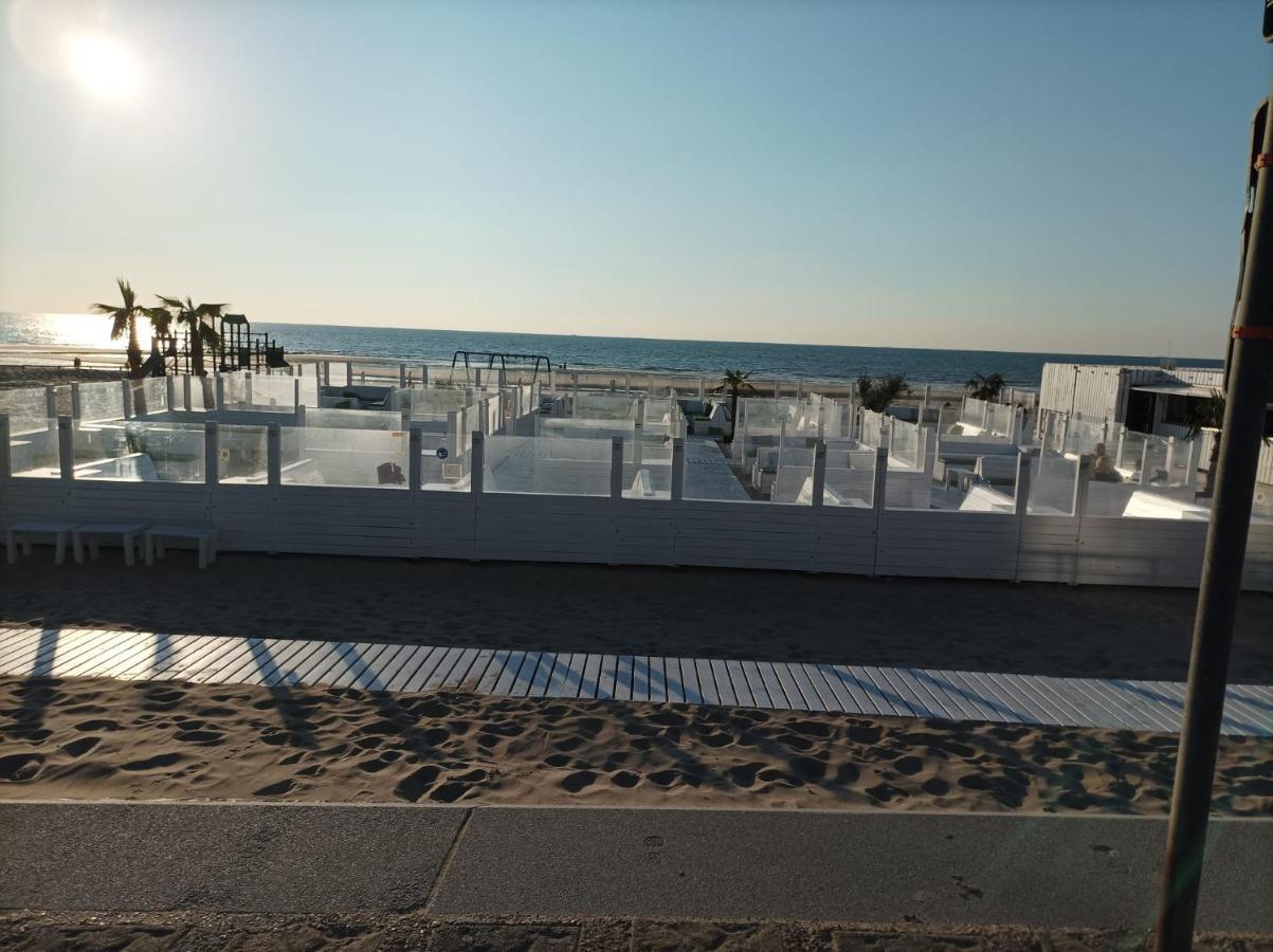 Frontaal Zeezicht In Appartement De Strandjutter Остенде Экстерьер фото